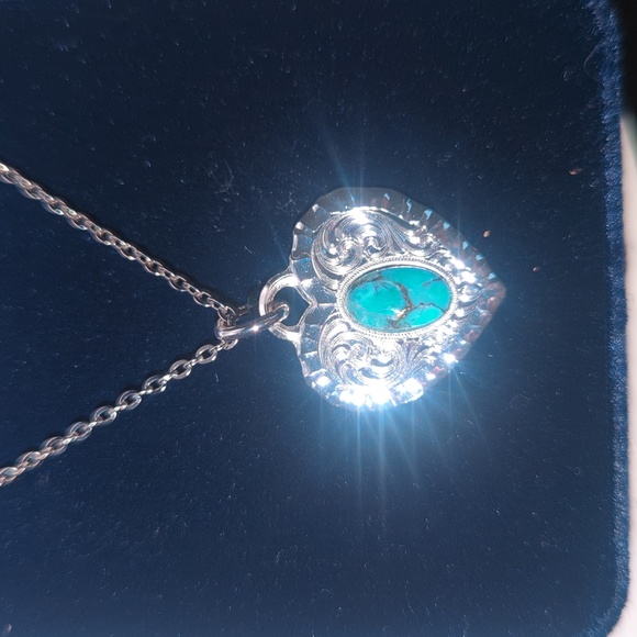 Montana Silversmith Heart Necklace - Picture 2 of 2